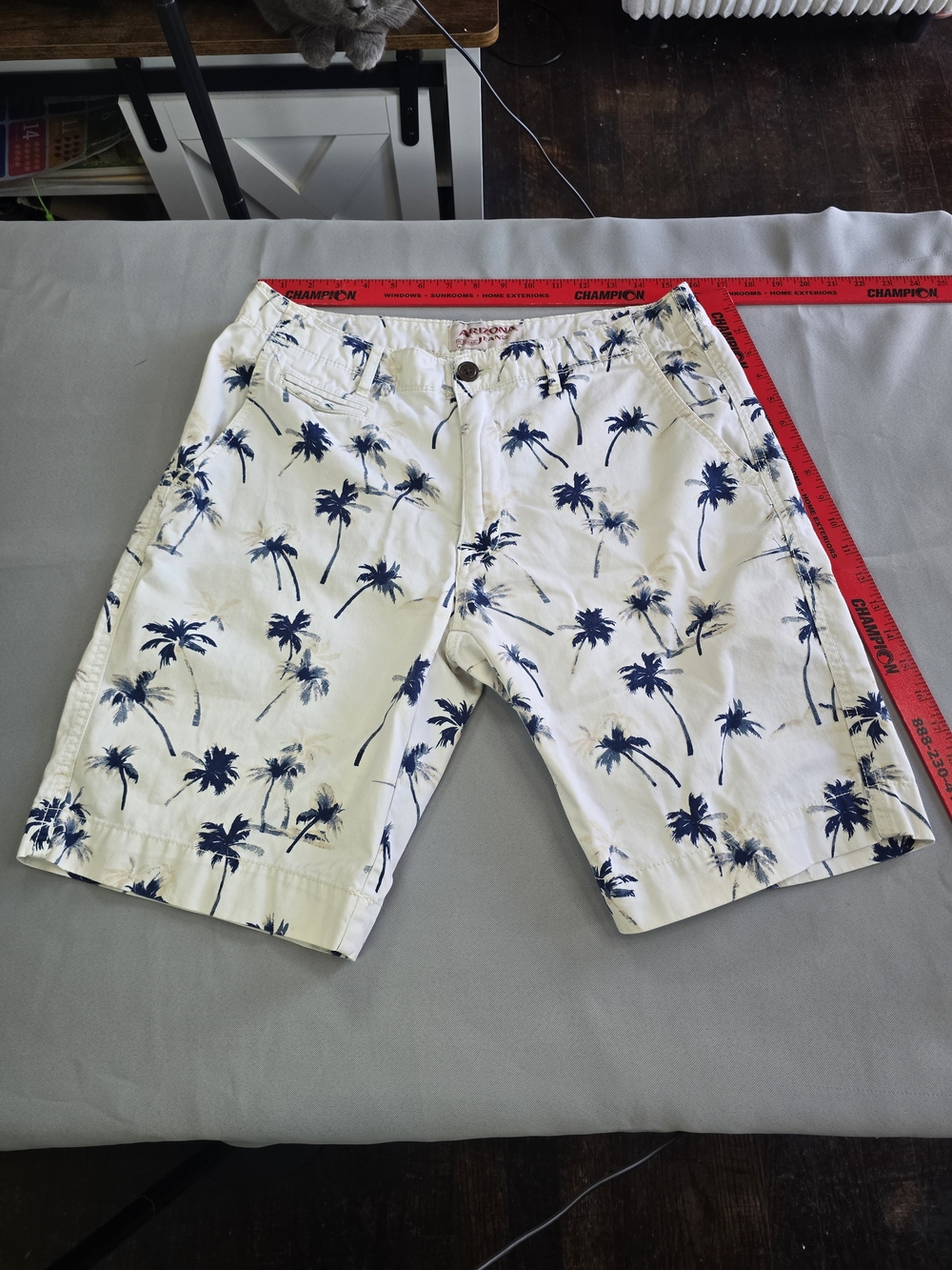Arizona Jean Company White Shorts with Navy Palm Print